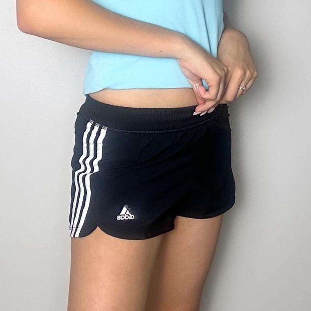 vintage low rise adidas sporty shorts